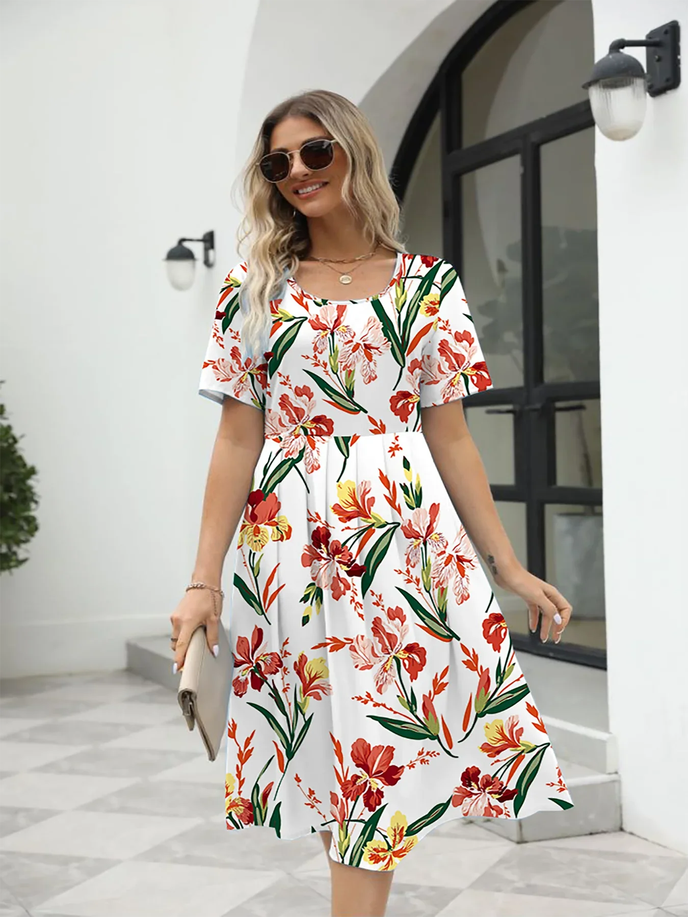 Georgina | Elegant midi dress with floral print