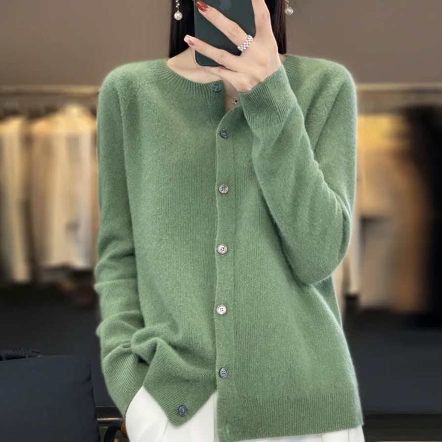 Hélène | Comfortable Buttoned Cardigan