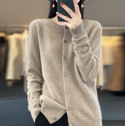 Hélène | Comfortable Buttoned Cardigan