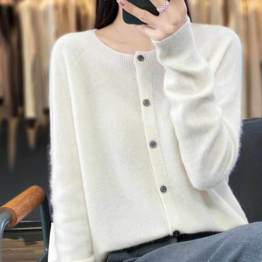 Hélène | Comfortable Buttoned Cardigan