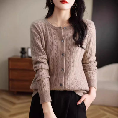 Caroline | Winter Cardigan