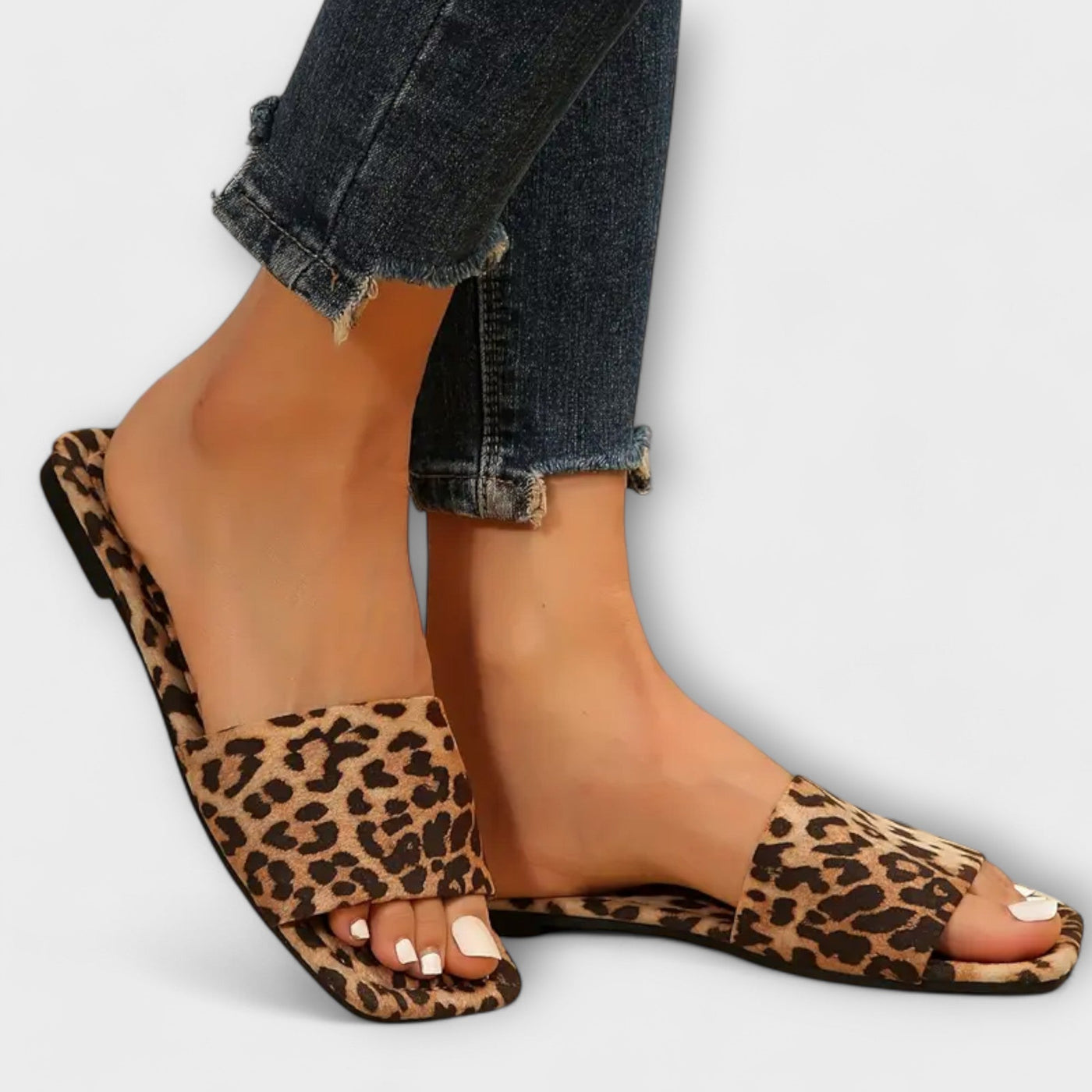 Nathalie | Flat Sandals with Leopard Print